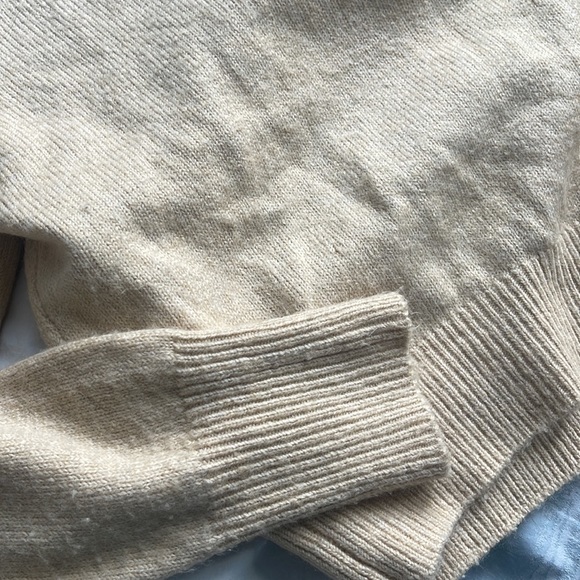 Danielle Bernstein tan sweater - Picture 6 of 6